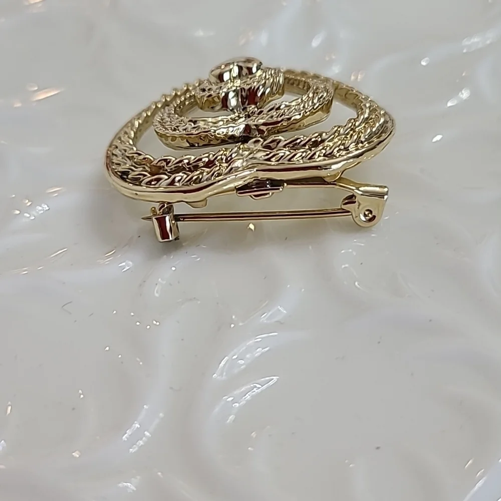 Vintage GERRY Heart Pin